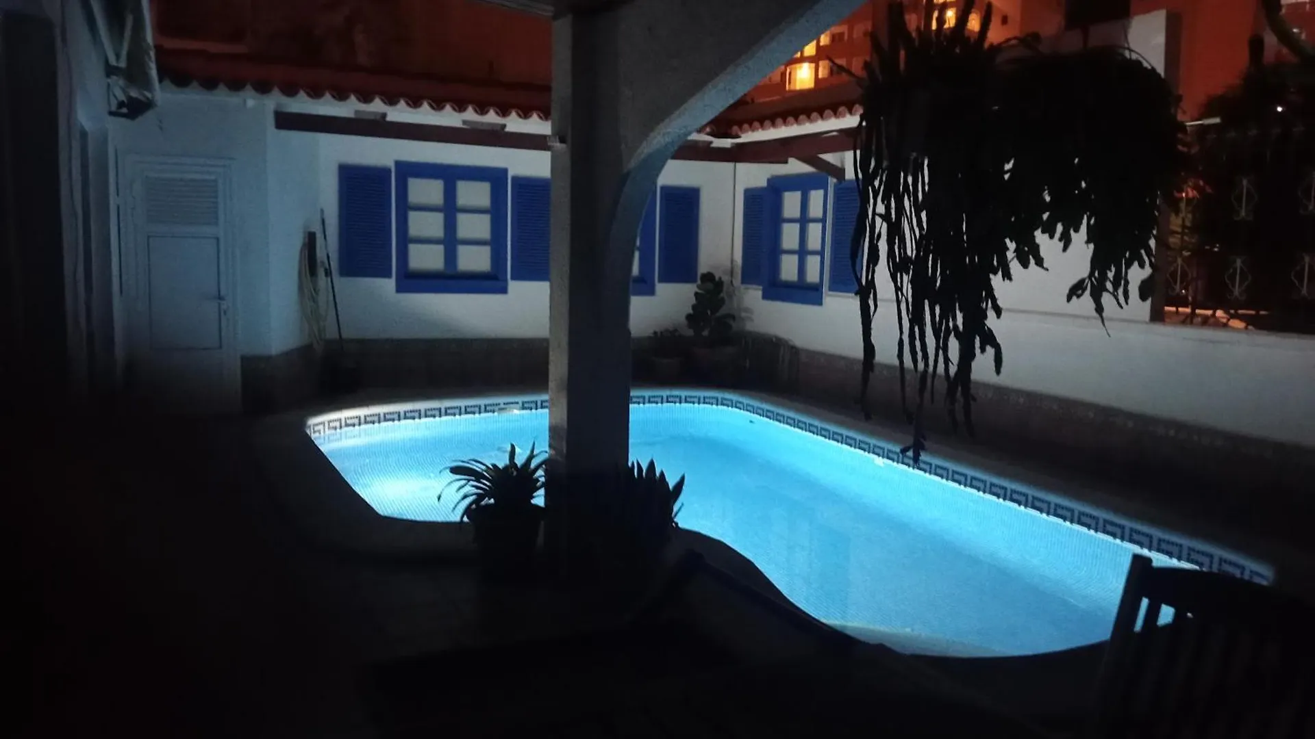 Beautiful Holiday Villa With Heated Private Pool, Los Cristianos 0*, Los Cristianos (Tenerife)